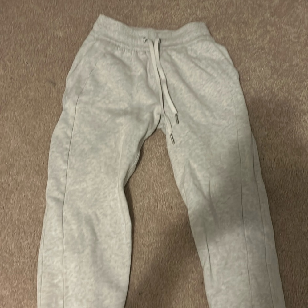 Lululemon joggers